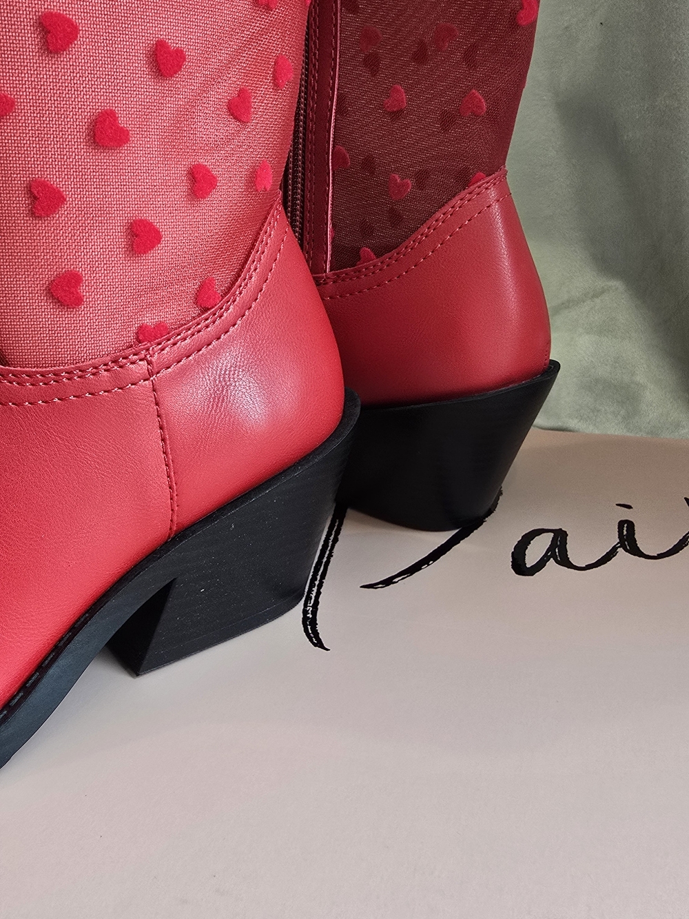 Red Heart Mesh Western Cowboy Boots | Valentine Cowgirl Size 6 - Picture 5 of 6
